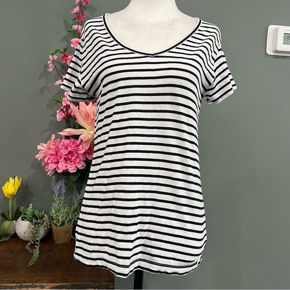 Ripzone Stripped T-Shirt - Picture 2 of 12